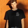 trink kaffee white young male with black t-shirt